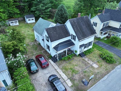/international/us/16-bartlett-street-gardiner-me-110108425752/