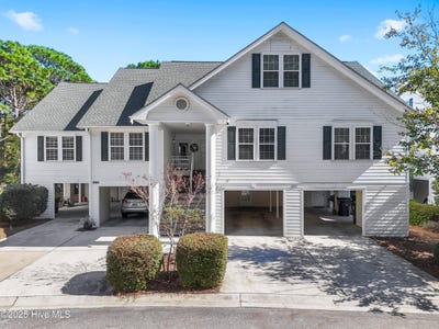 /international/us/3159-lakeside-commons-drive-southport-nc-110103632818/