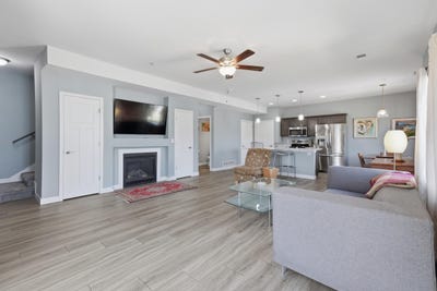 /international/us/1901-n-windsor-avenue-cottage-grove-wi-110108879390/