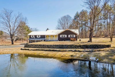 /international/us/567-churchill-road-west-windsor-vt-110107311065/