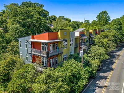 /international/us/125-clingman-avenue-asheville-nc-110100185393/