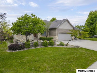 /international/us/1153-onyx-ct-mason-city-ia-110108019405/