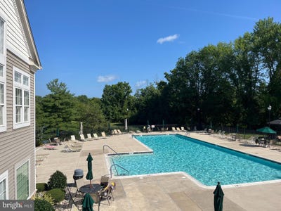 /international/us/3208-knox-court-warwick-pa-110101199647/