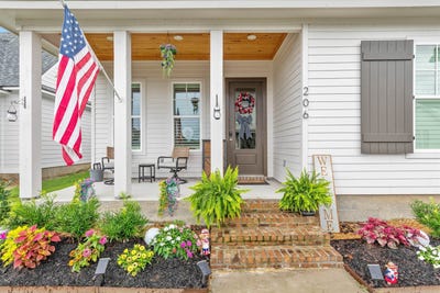 /international/us/206-oak-village-drive-scott-la-110108346470/