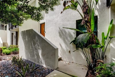 /international/us/2511-n-grady-avenue-tampa-fl-110107958065/