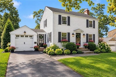 /international/us/35-hill-top-drive-cranston-ri-110110303570/