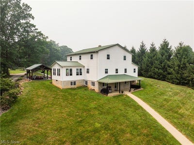 /international/us/7803-harrison-road-fredericksburg-oh-110119513678/