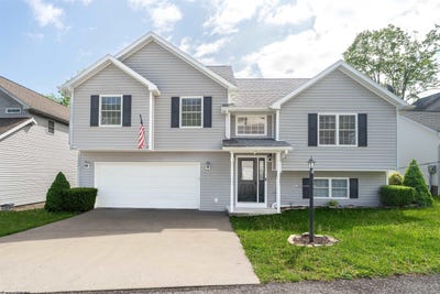 /international/us/111-june-lane-morgantown-wv-110099158770/
