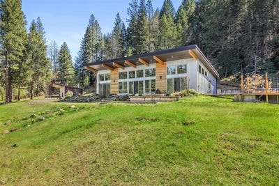 /international/us/24100-e-evans-creek-road-white-city-or-110106032326/
