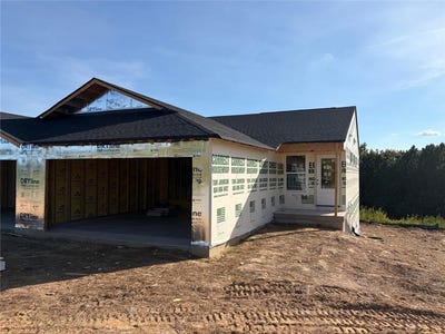 /international/us/47-village-drive-dawsonville-ga-110109453813/