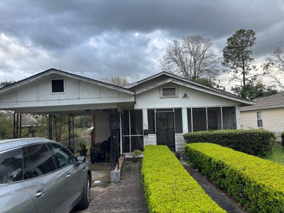 /international/us/229-e-clark-st-quincy-fl-110098160864/