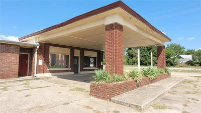 /international/us/127-n-4th-street-okemah-ok-110102824287/