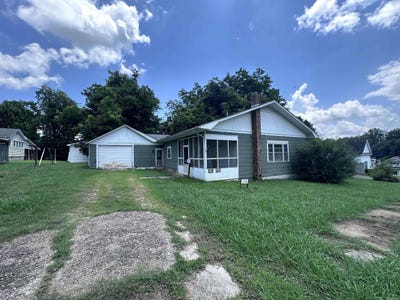 /international/us/162-s-10th-avenue-piggott-ar-110096571180/