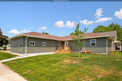 /international/us/201-n-9th-street-montezuma-ia-110099935598/?lang=zh-cn