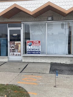 /international/us/8302-12-mile-avenue-warren-mi-110102974214/