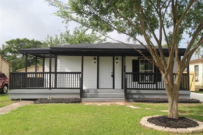 /international/us/1115-w-4th-street-freeport-tx-110100923442/