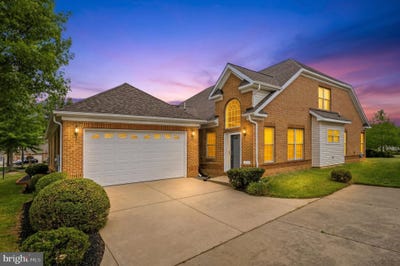 /international/us/4614-diamond-ridge-lane-white-plains-md-110108361631/
