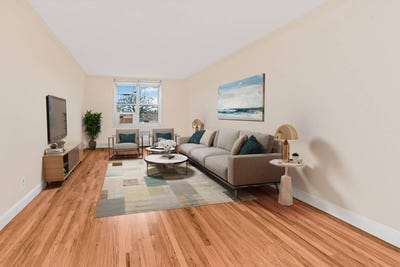 /international/us/1304-midland-ave-yonkers-ny-110098785761/