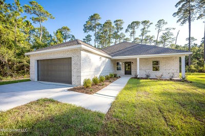 /international/us/625-oak-street-ocean-springs-ms-110101392872/?lang=id