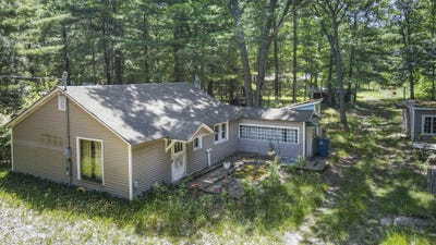 /international/us/2267-caberfae-highway-manistee-mi-110100843279/