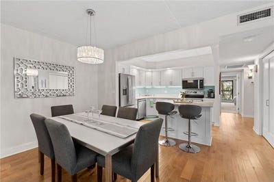 /international/us/2485-londin-lane-e-maplewood-mn-110108073452/