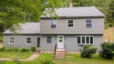 /international/us/40-town-farm-road-orange-ma-110101118853/