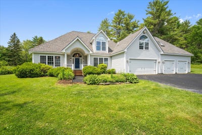 /international/us/692-kennebec-road-hampden-me-110100206709/?lang=de