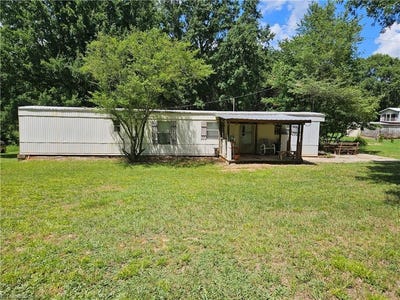 /international/us/4413-lewis-road-east-bend-nc-110100974437/