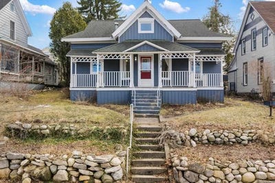/international/us/312-grove-petoskey-mi-110107351418/