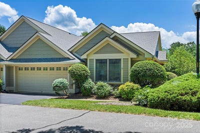 /international/us/65-augusta-circle-waynesville-nc-110100419103/