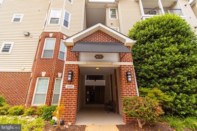 /international/us/1600-spring-gate-drive-mclean-va-110108010890/
