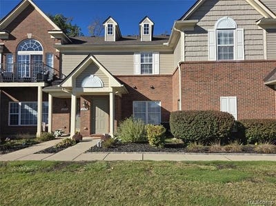 /international/us/27605-hidden-oaks-drive-brownstown-twp-mi-110120635351/