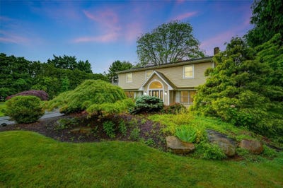/international/us/938-meadow-circle-bethlehem-pa-110100379907/