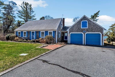 /international/us/65-lewis-point-road-buzzards-bay-ma-110107476844/