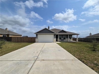 /international/us/4894-county-road-odem-tx-110106271745/