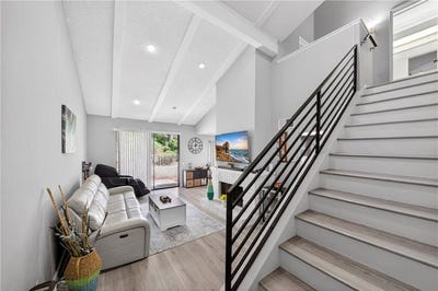/international/us/949-creekside-fullerton-ca-110108548611/
