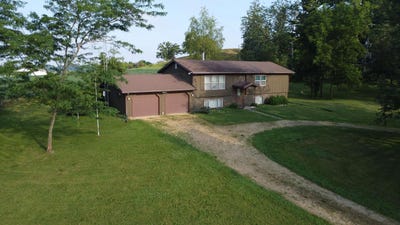 /international/us/6202-s-elmoville-stockton-il-110100771632/