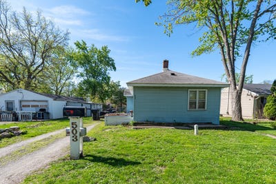 /international/us/503-pine-street-normal-il-110107467061/
