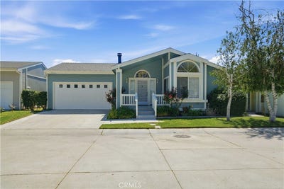 /international/us/19936-northcliff-drive-canyon-country-ca-110107991573/