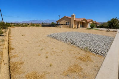 /international/us/16201-avenida-merced-desert-hot-springs-ca-110108139447/
