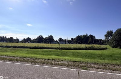 /international/us/old-highway-34-batavia-ia-110110326147/