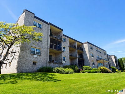 /international/us/308-meadowside-road-milford-ct-110108194229/