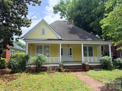 /international/us/425-s-ellis-street-salisbury-nc-110108359040/