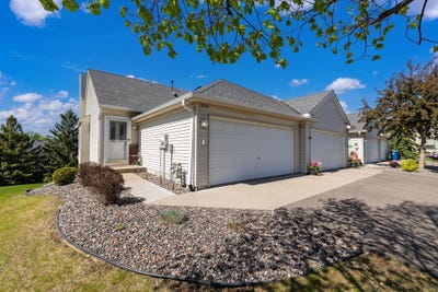 /international/us/13642-97th-place-n-maple-grove-mn-110108426620/