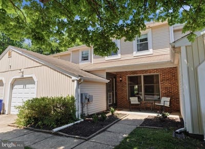 /international/us/1374-beechdrop-court-yardley-pa-110108541488/