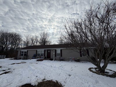 /international/us/416-n-white-oak-street-camargo-il-110105335408/