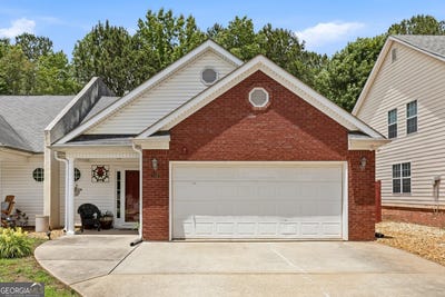 /international/us/64-stony-oak-drive-newnan-ga-110108354786/