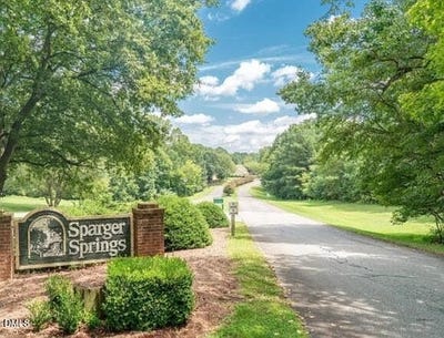 /international/us/20-sparger-springs-lane-durham-nc-110102776457/