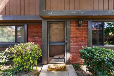 /international/us/14456-foothill-boulevard-sylmar-ca-110106374455/