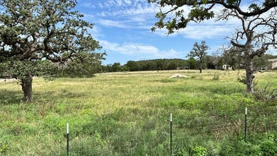 /international/us/371-s-camino-real-kerrville-tx-110101120123/